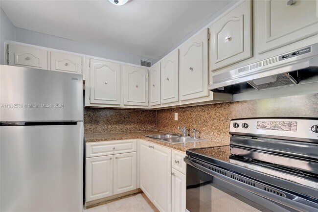 Foto del edificio - 8500 SW 109th Ave