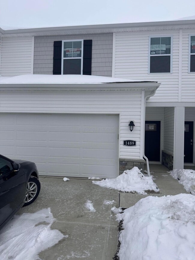 Building Photo - 1489 Jarry Ave