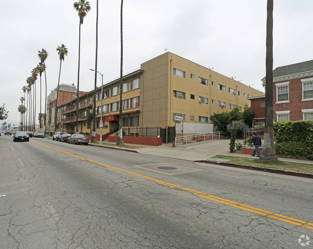 Primary Photo - Henry Weiss Apartments