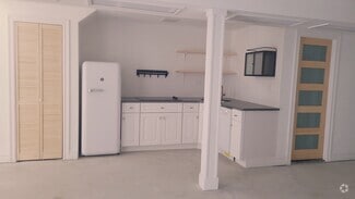 Building Photo - 6134 Linden St