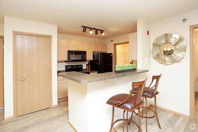 Kitchen - Steeplechase Apartments