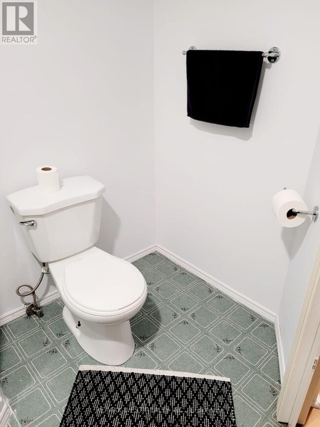 Building Photo - 470 Flannery Dr