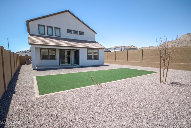 Building Photo - 21326 W Roanoke Ave