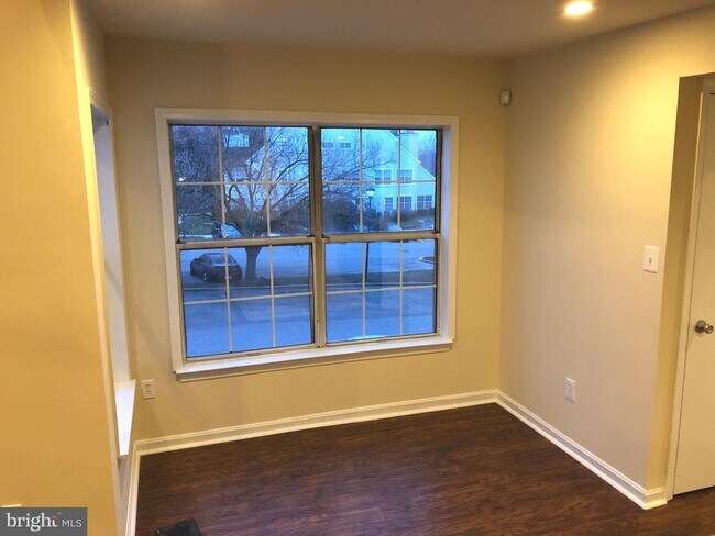 Foto del edificio - 15677 Easthaven Ct