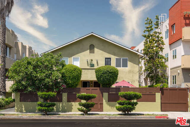 Building Photo - 1223 1/2 N Bronson Ave