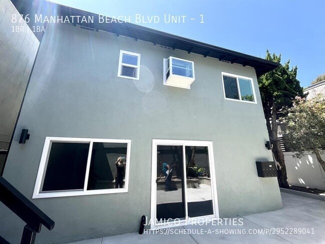 Building Photo - 876 Manhattan Beach Blvd