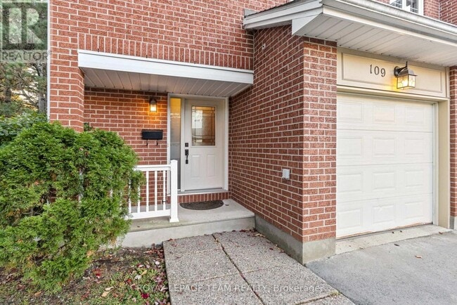 Building Photo - 109 Stonebriar Dr
