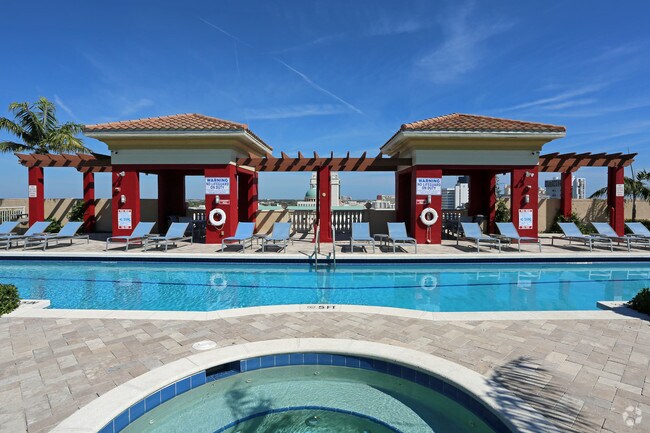 Piscina - The Whitney