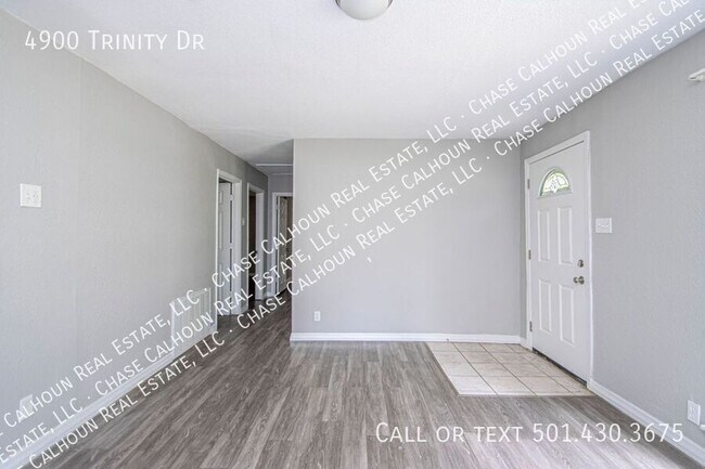 Building Photo - 4900 E Trinity Dr