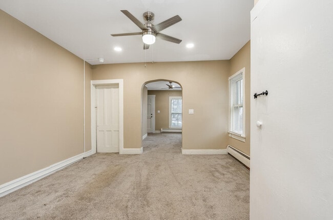 Building Photo - 72 Taylor St