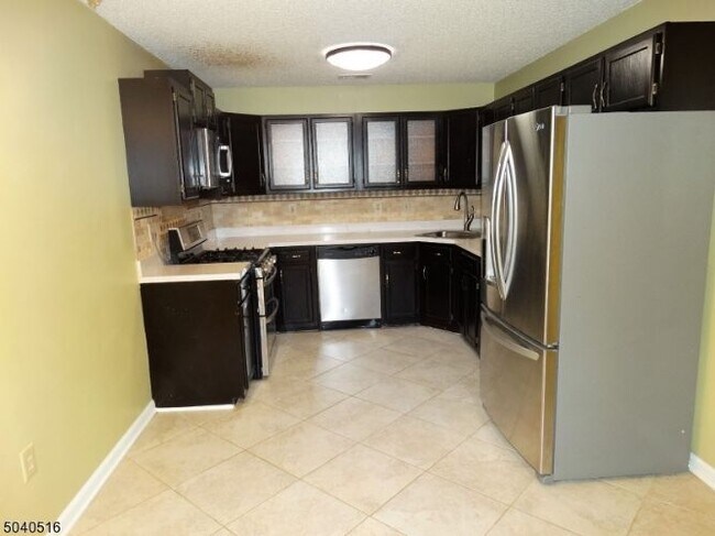 Foto del edificio - 928 Magnolia Ln