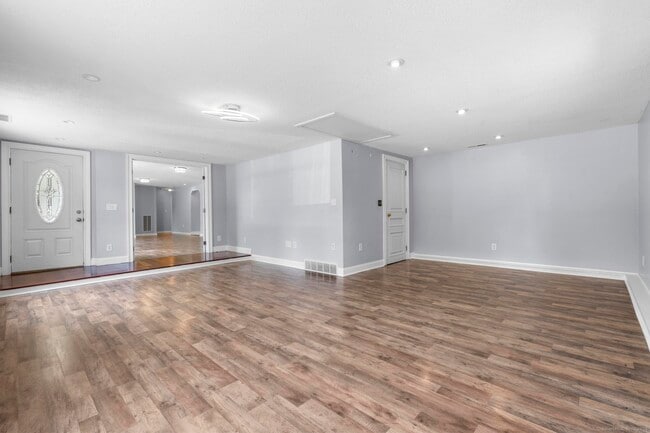 Building Photo - 4809 Madison Ave