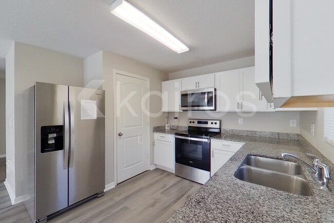 Building Photo - 287 Parkview Dr