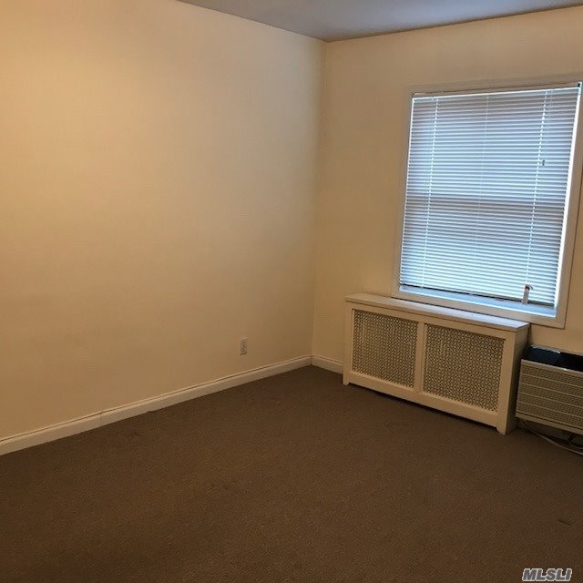 Building Photo - 56-15 Clearview Expy