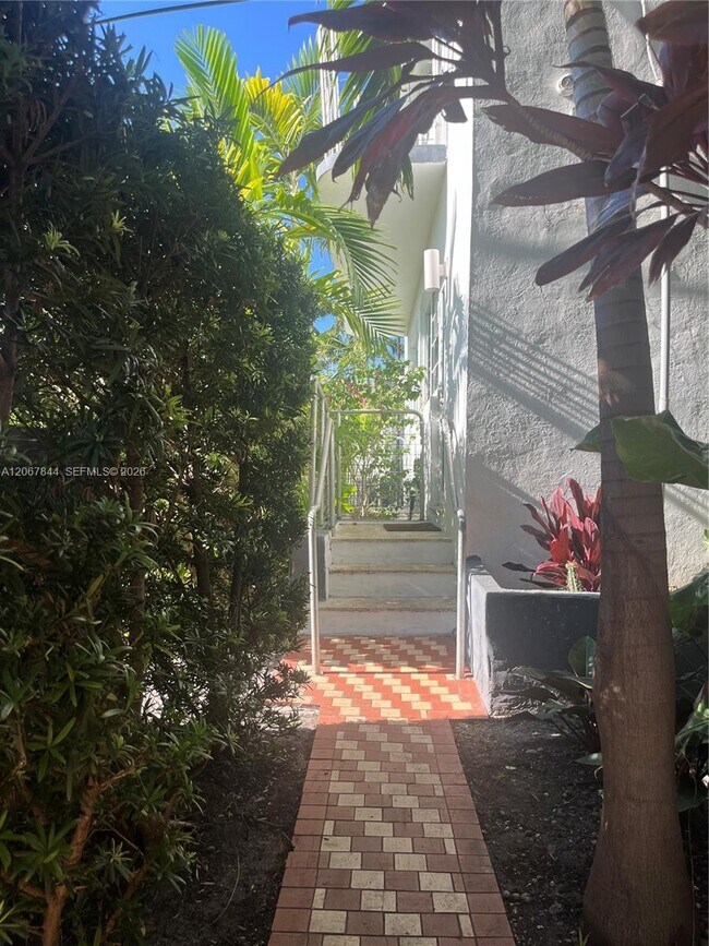 Foto del edificio - 3917 Meridian Ave