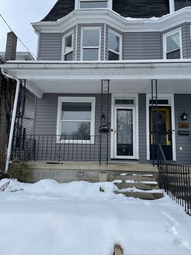 28 N Grant St, Manheim, PA 17545 House Rental in Manheim, PA