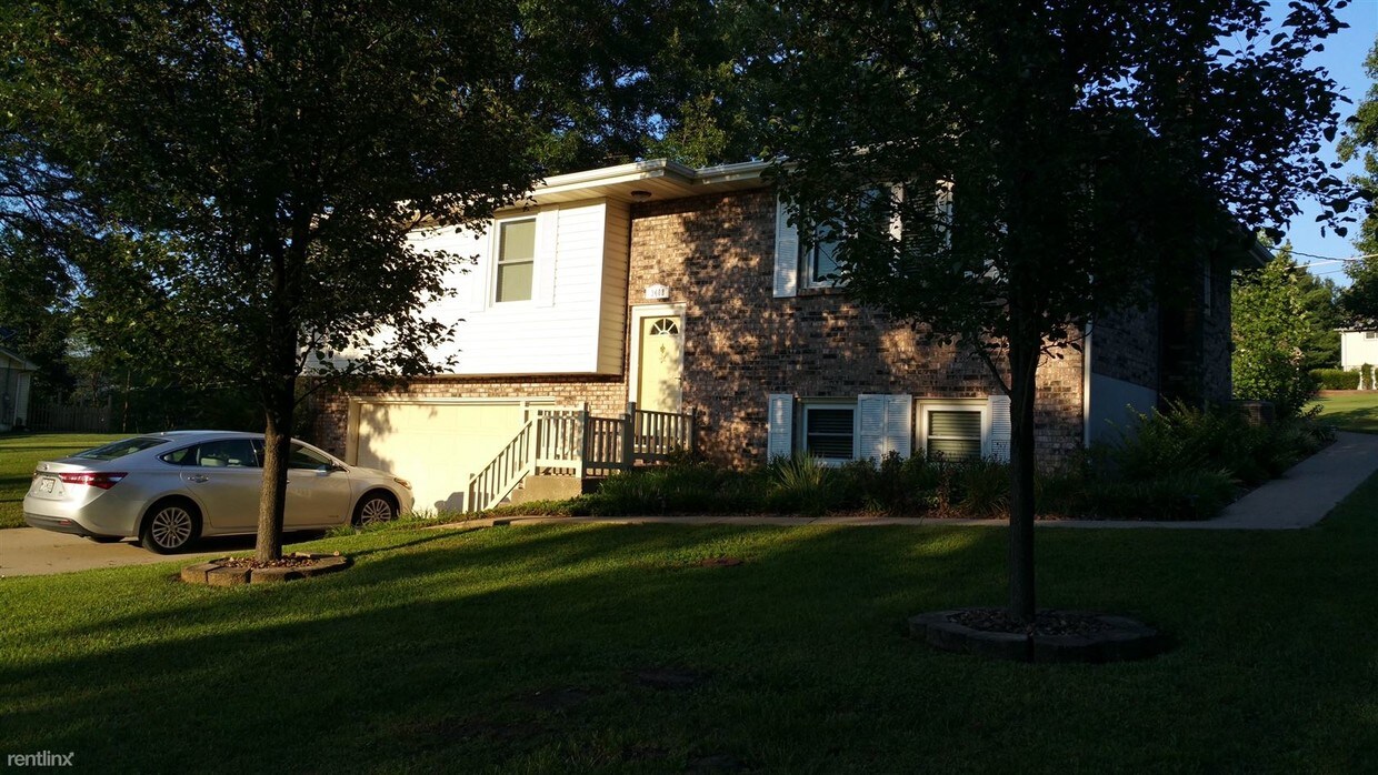 Primary Photo - 3408 Horseshoe Rd