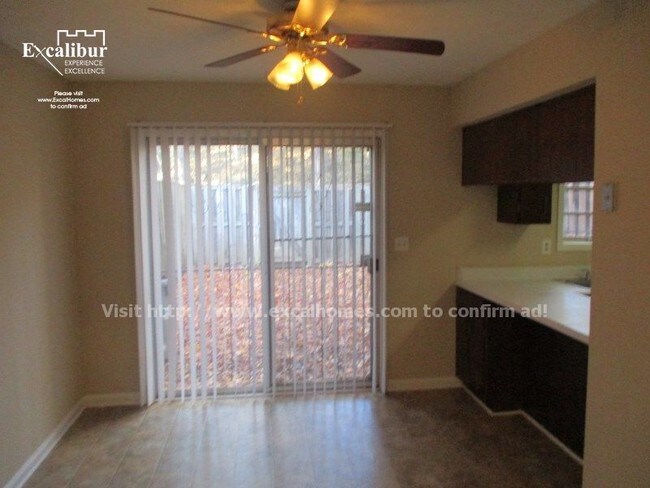 Building Photo - 3255 Abbeywood Dr