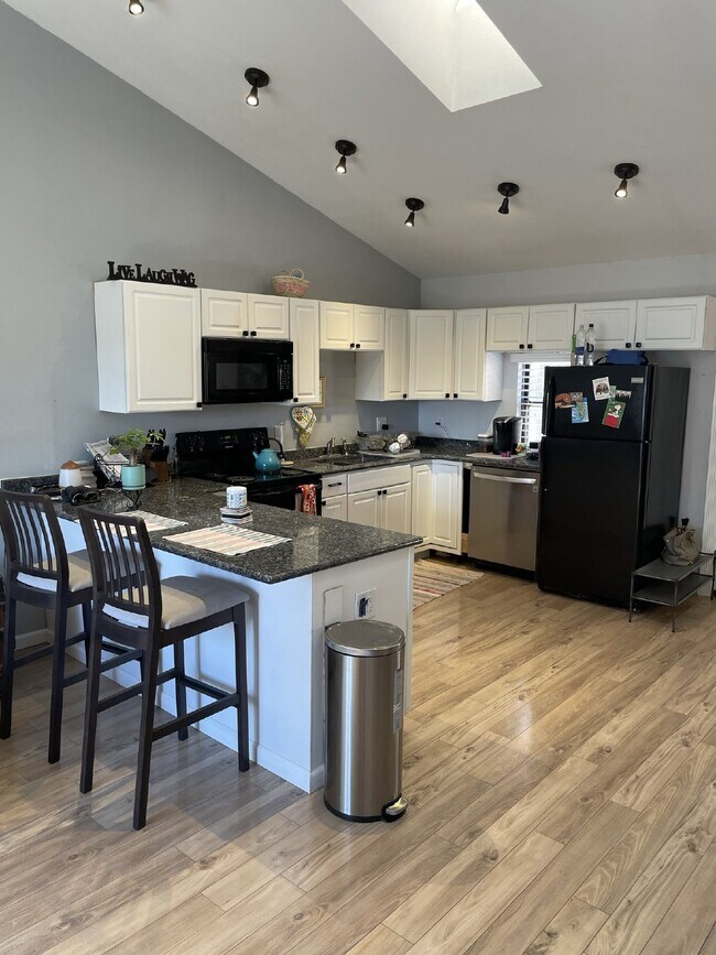 Building Photo - 4144 S Richfield Way
