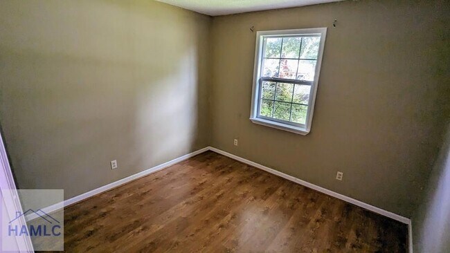 Foto del edificio - 927 Greenbriar Trial