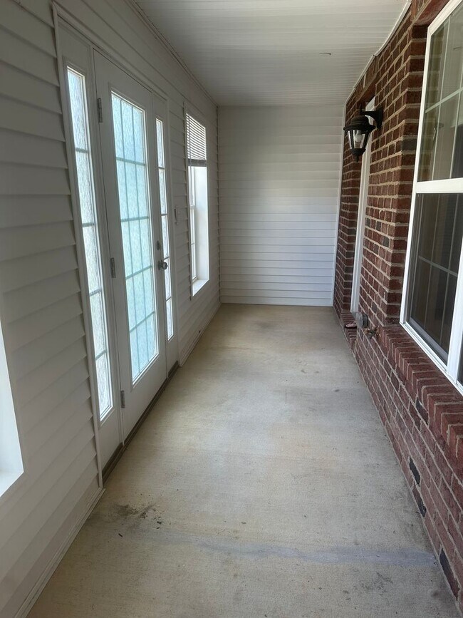 Building Photo - Darley Green - 3 Bedroom,  3.5 Bath Townhome