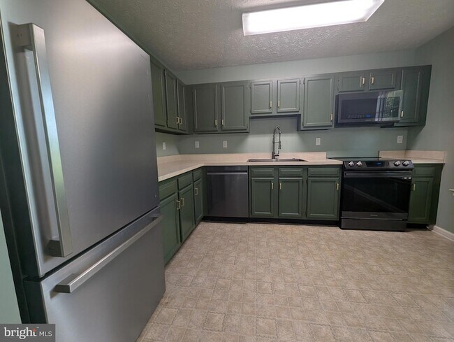 Foto del edificio - 629 Tripp Creek Ct