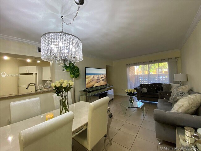 Foto del edificio - 9735 Fontainebleau Blvd