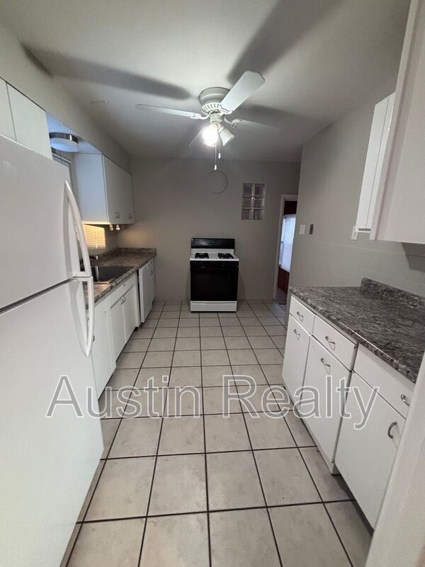 Foto del edificio - 1158 Brightling Dr