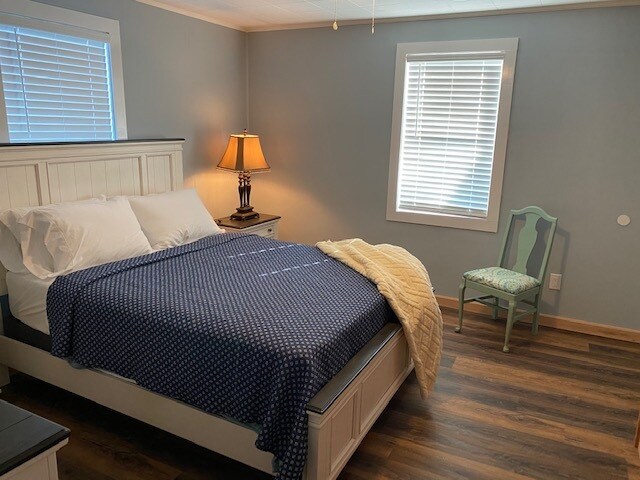 1st bedroom - 2404 Elm St