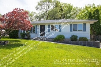 Building Photo - 2785 Somia Dr