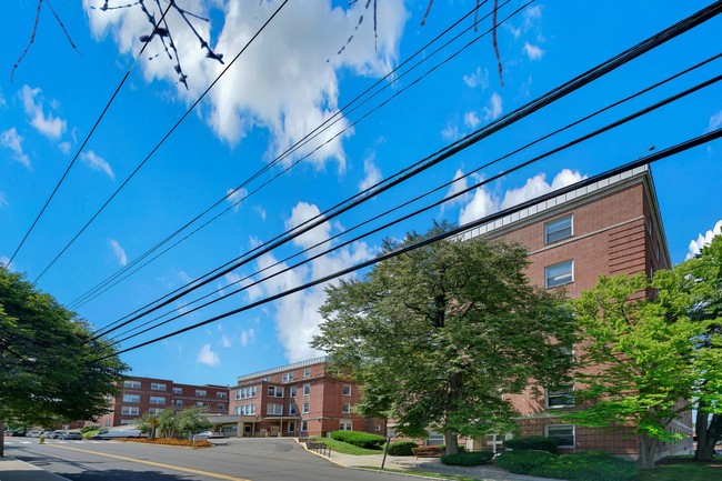 Building Photo - The IVE at Clinton