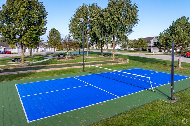 Cancha de pickleball - Cove at Crystal Lake