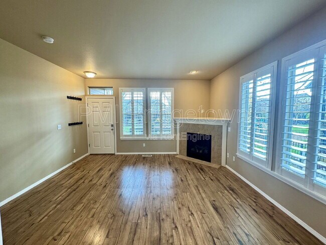 Foto del edificio - 1460 NE Redspire Ln