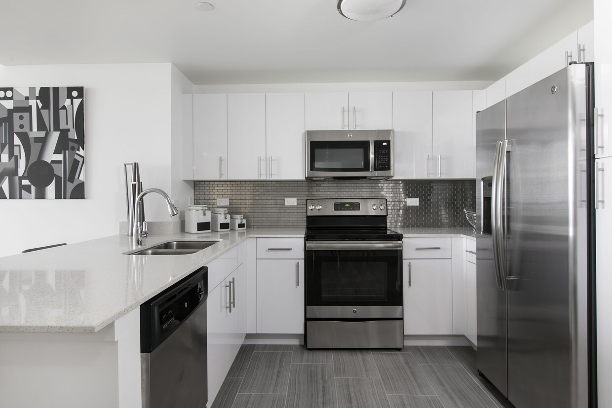 Circ Residences Apartments 1776 Polk St Hollywood, FL