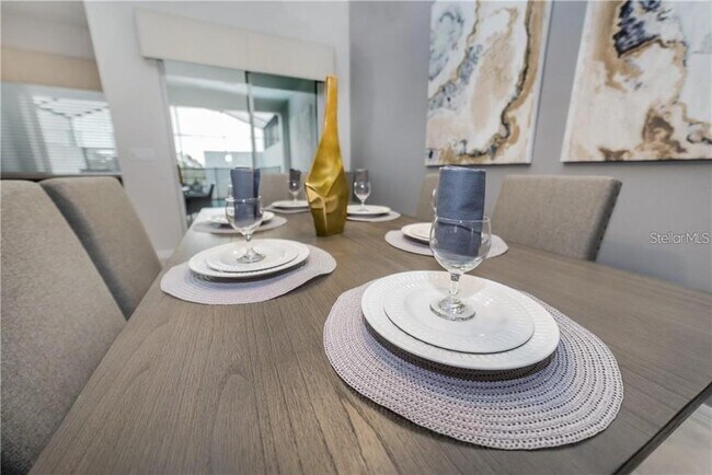 Foto del edificio - 1529 Carey Palm Cir