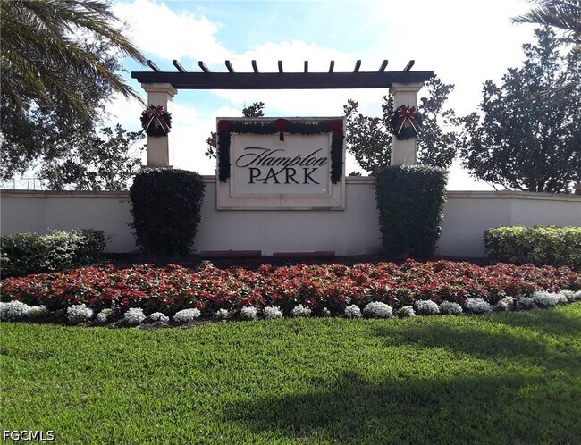 Foto del edificio - 12482 Kentwood Ave