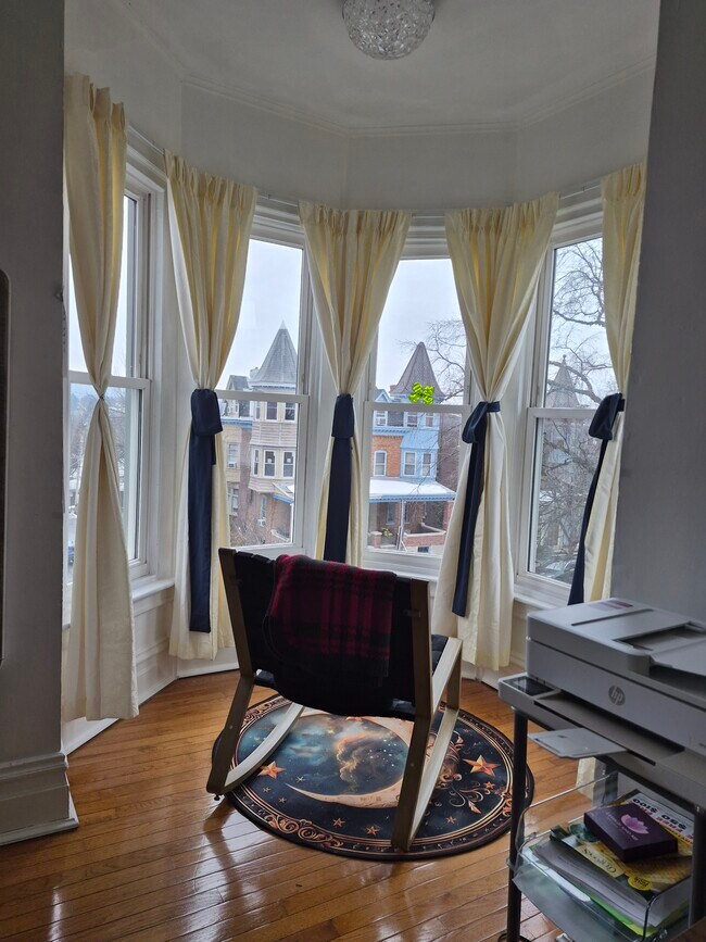 Dormitorio principal - 1225 W Walnut St