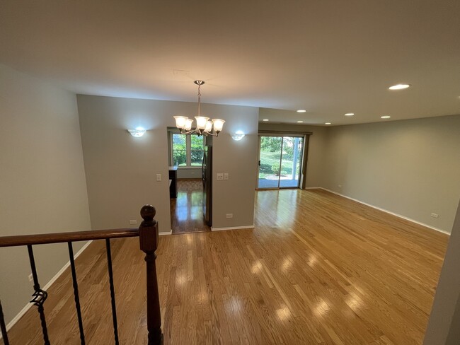 Building Photo - 1320 Cromwell Ct