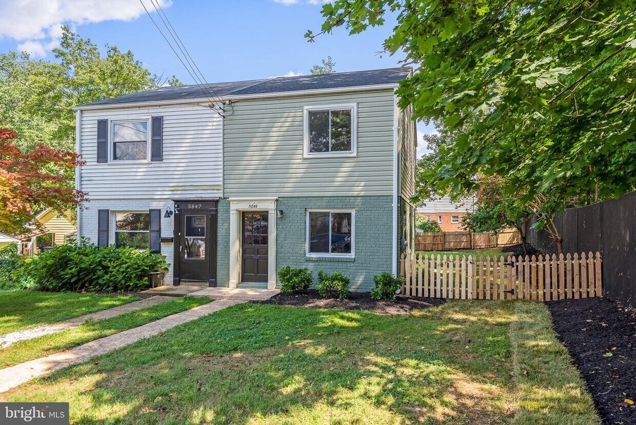 5849 Fifer Dr, Alexandria, VA 22303 Townhome Rentals in Alexandria VA
