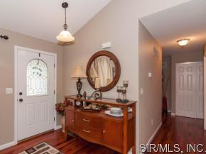 Building Photo - 118 Stonebridge Manor Dr