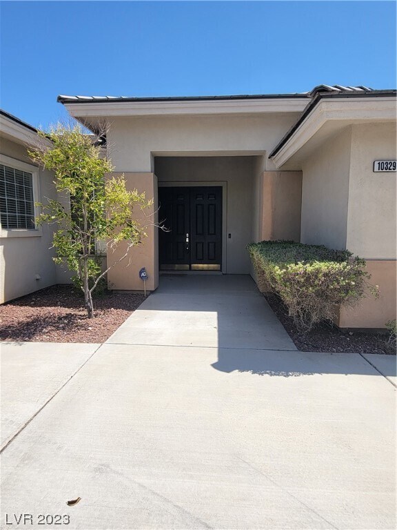 Foto del edificio - 10329 Canyon Valley Ave