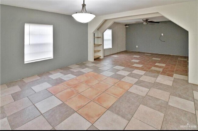 Foto del edificio - 20 Lopez St