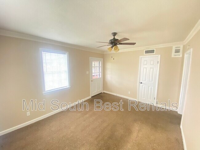 Building Photo - 1056 N Mcneil St