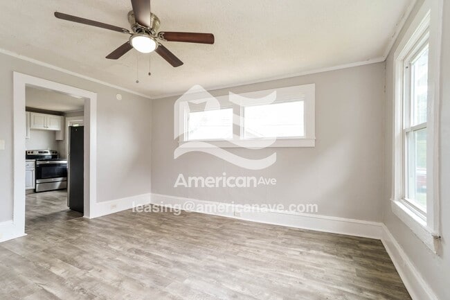 Building Photo - 407 S Emerson St