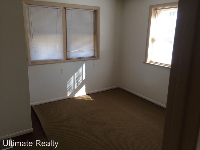 Building Photo - 2826 Solway Ave