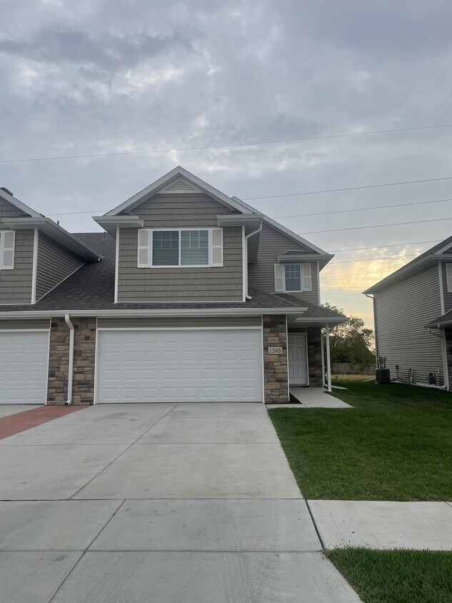 Foto principal - 1348 Cedar Cv Rd