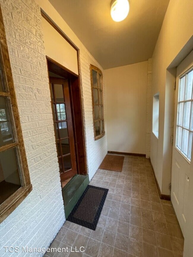 Foto del edificio - 3 br, 1 bath House - 2217 S.Lambert Street