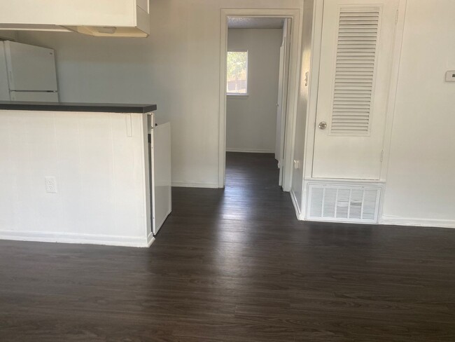Foto del edificio - Great one bedroom in Hyde Park!