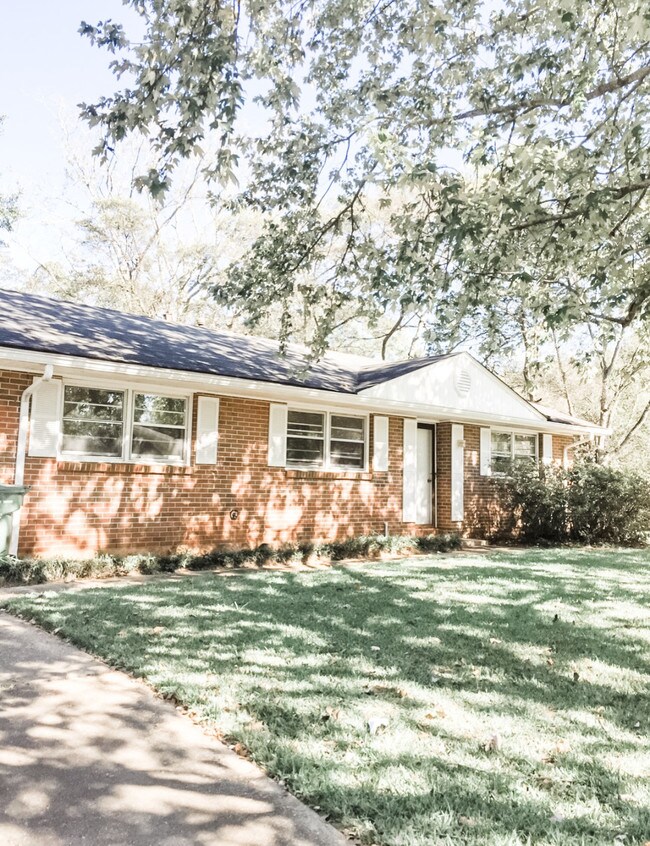 933 Karen Road House for Rent in Montgomery, AL