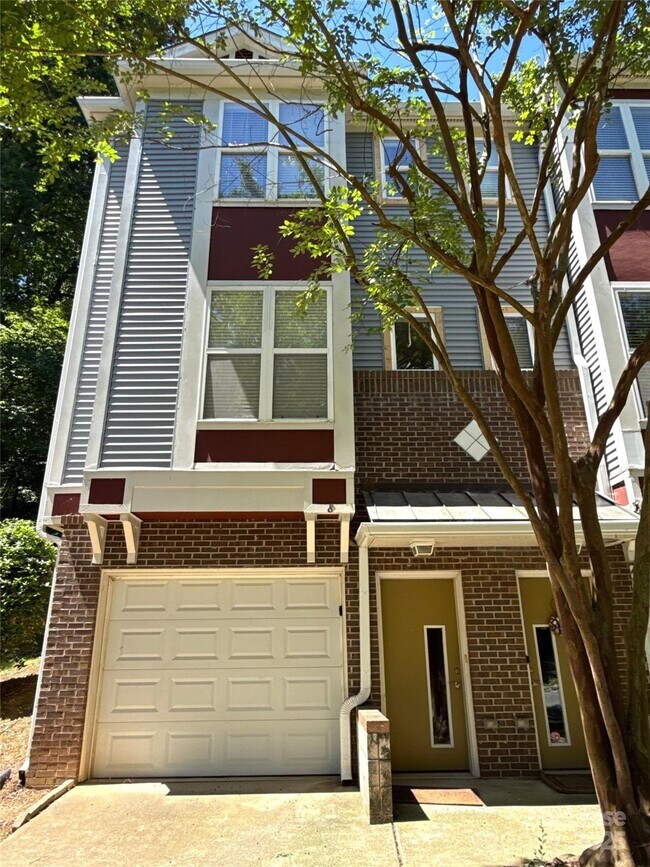Foto del edificio - 2504 Cranbrook Ln